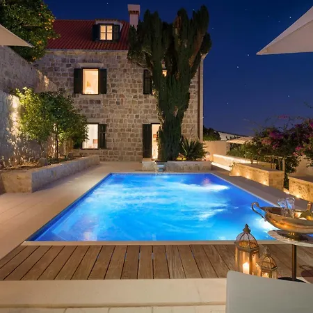 Vila Sensational Filia 6 Bedrooms Overlooking Walls Old Town